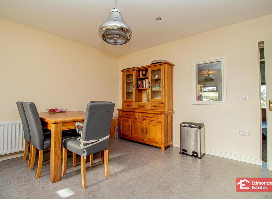 9 Glenview Cottages, Glenarm, Ballymena, BT44 0DJ