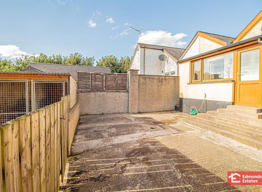 9 Glenview Cottages, Glenarm, Ballymena, BT44 0DJ