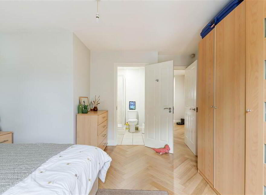 Apt 6 Casement Court, 99 Andersonstown Road, Belfast, BT11 9BS