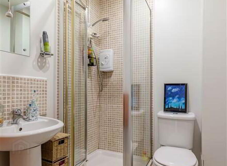 Apt 6 Casement Court, 99 Andersonstown Road, Belfast, BT11 9BS