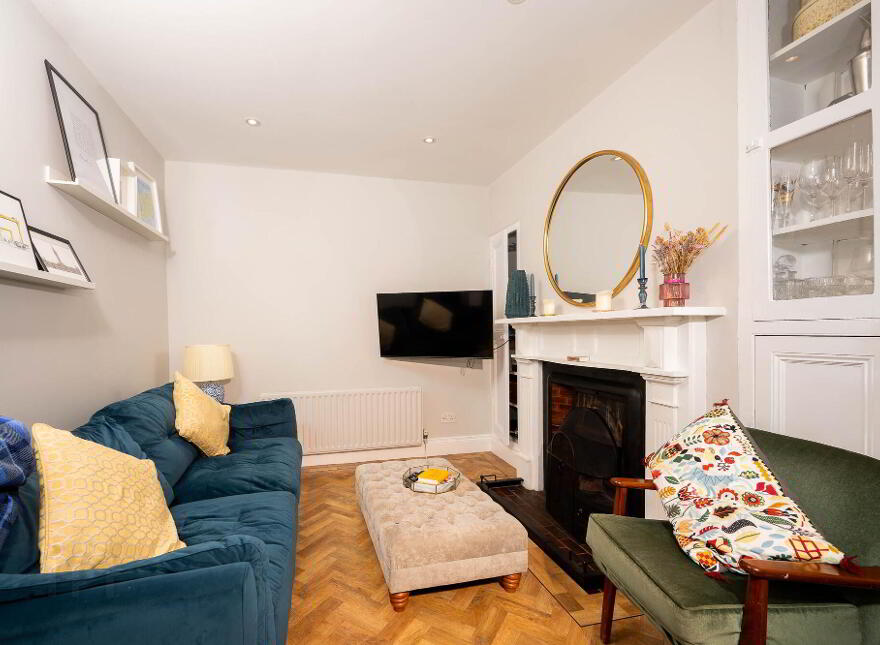 8 Geneva Gardens, Belfast, BT9 5FY