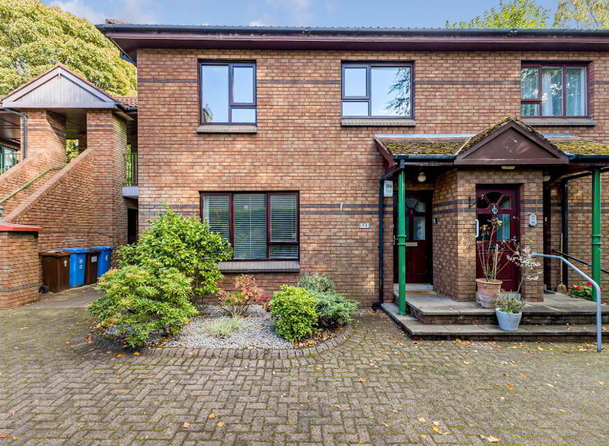 3 Pembridge Mews, Off Sandown Park South, Belfast, BT5 6HA