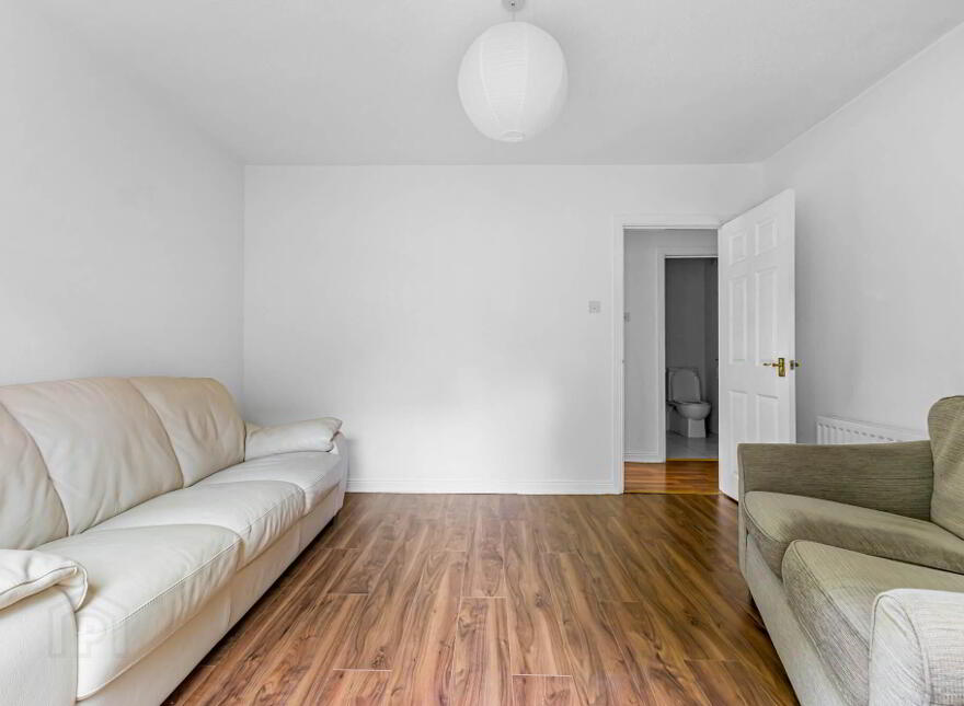 3 Pembridge Mews, Off Sandown Park South, Belfast, BT5 6HA