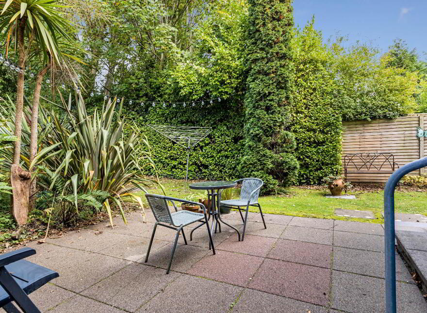 3 Pembridge Mews, Off Sandown Park South, Belfast, BT5 6HA