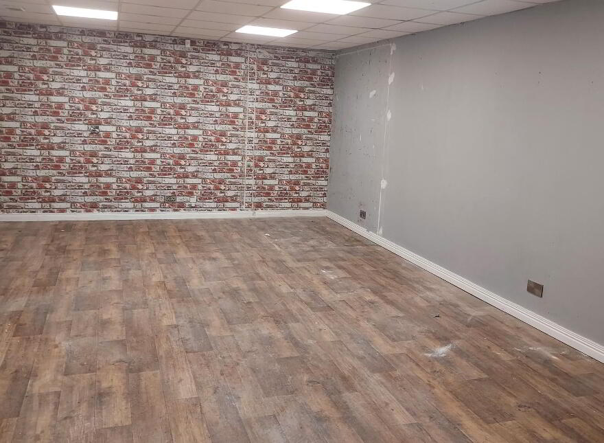 19 Old Market Place, Omagh, BT78 1BT