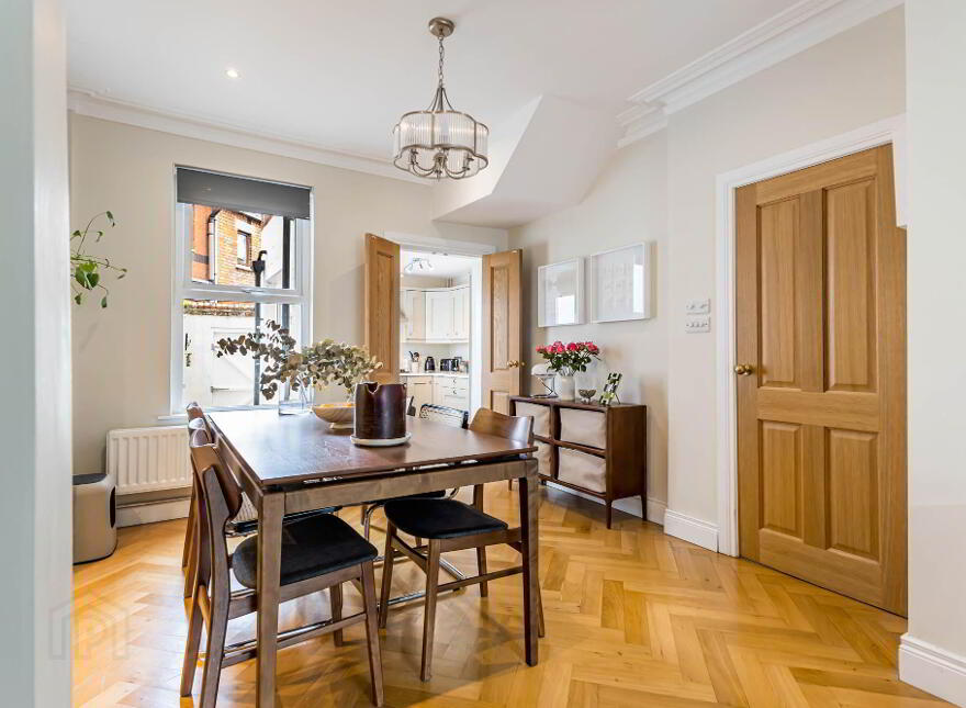 3 Marlborough Park Central, Belfast, BT9 6HN