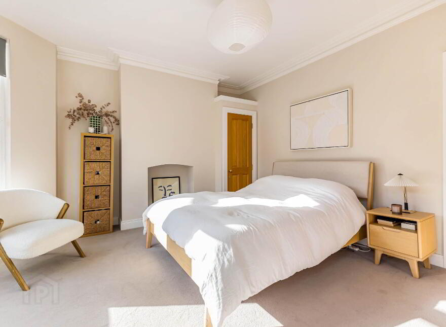 3 Marlborough Park Central, Belfast, BT9 6HN