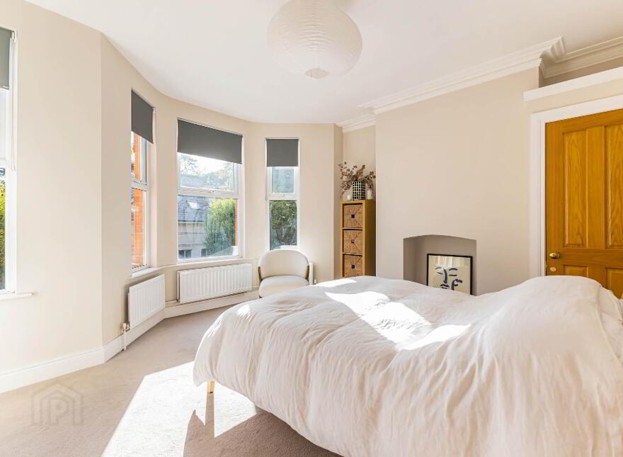 3 Marlborough Park Central, Belfast, BT9 6HN
