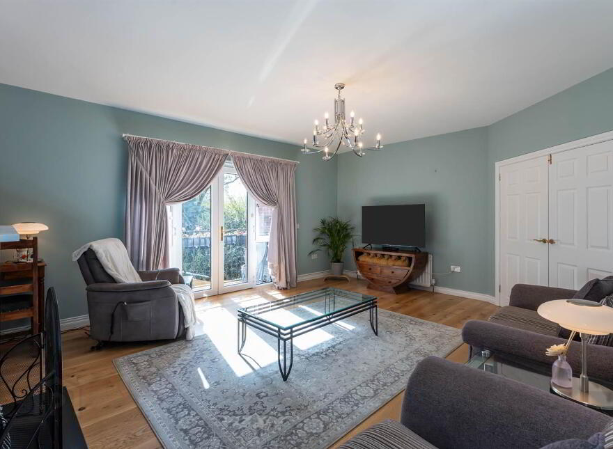 Apt 10 Kingsleigh, 31b Kings Road, East Belfast, Belfast, BT5 6JG