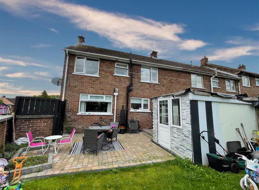 22 Greenan, Shaws Road, Belfast, BT11 8LW