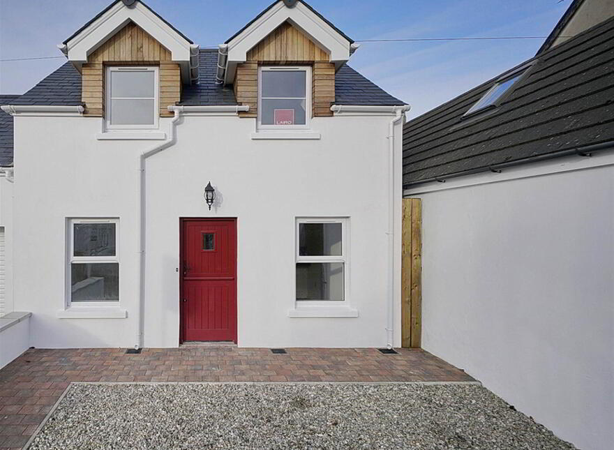 17 Lyle Road, Ballyholme, Bangor, BT20 5LU photo