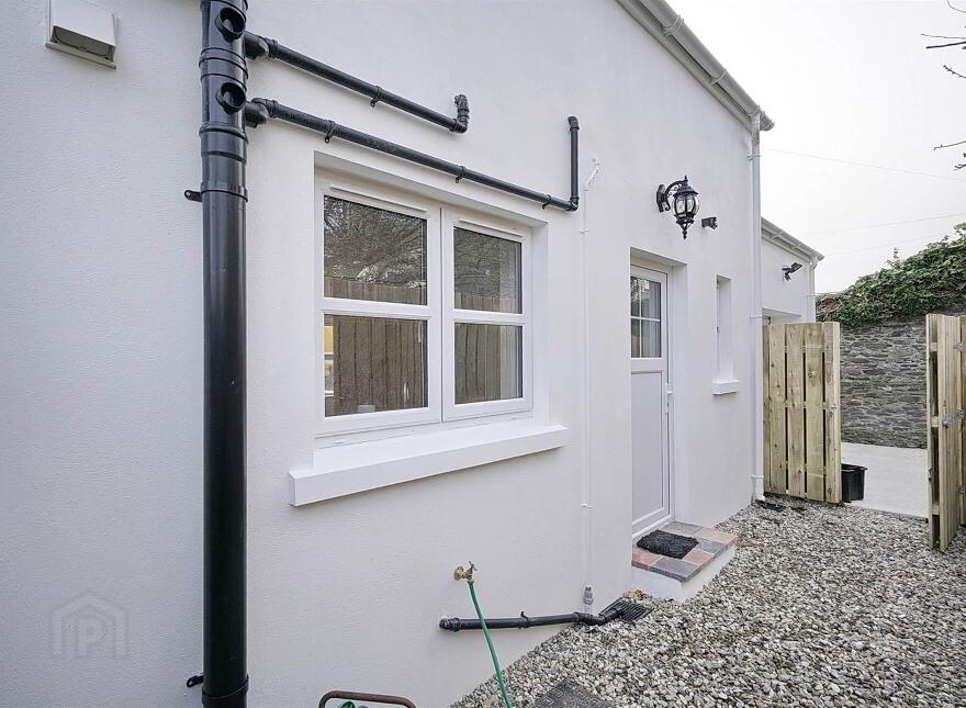 17 Lyle Road, Ballyholme, Bangor, BT20 5LU