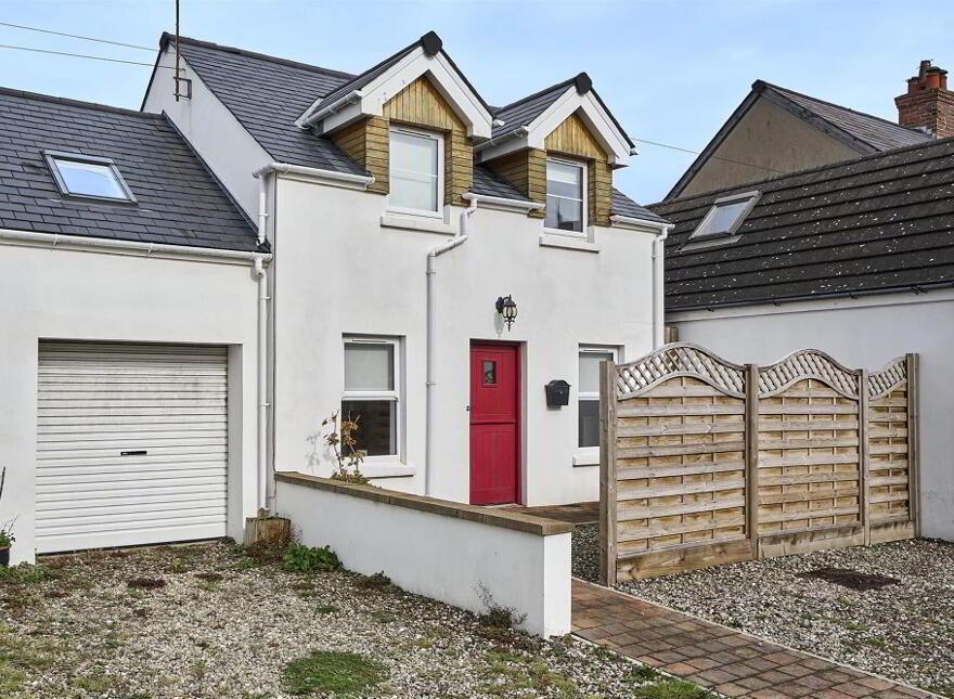 17 Lyle Road, Ballyholme, Bangor, BT20 5LU photo