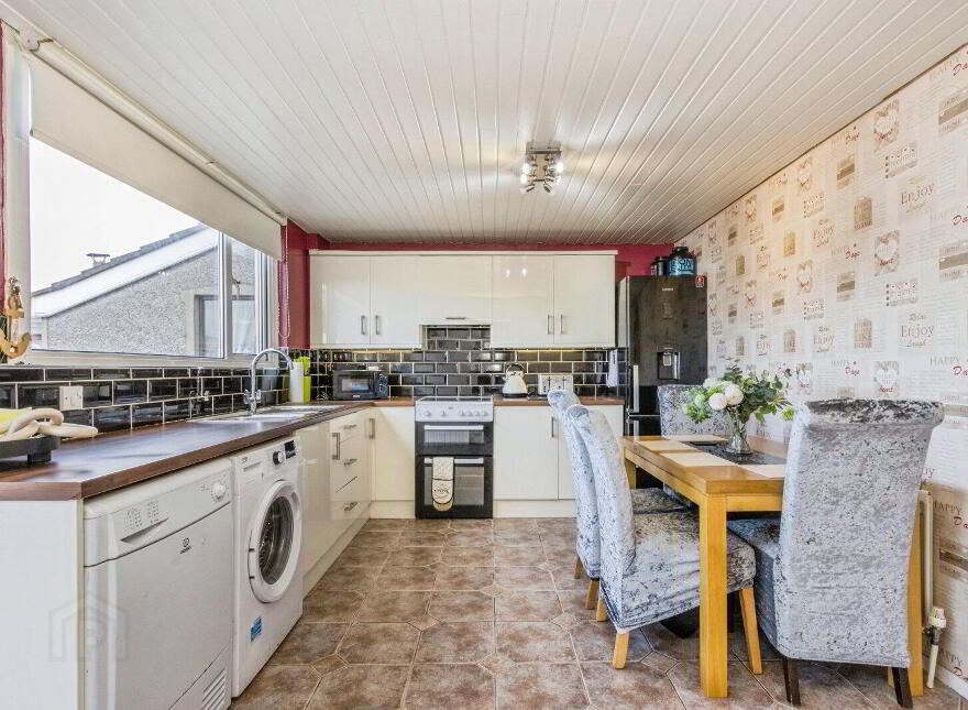 80 Tirowen Drive, Lisburn, BT28 1RY