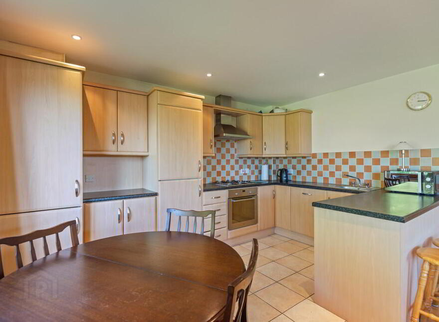 2 Oakhill, Castlereagh, Belfast, BT5 7GS