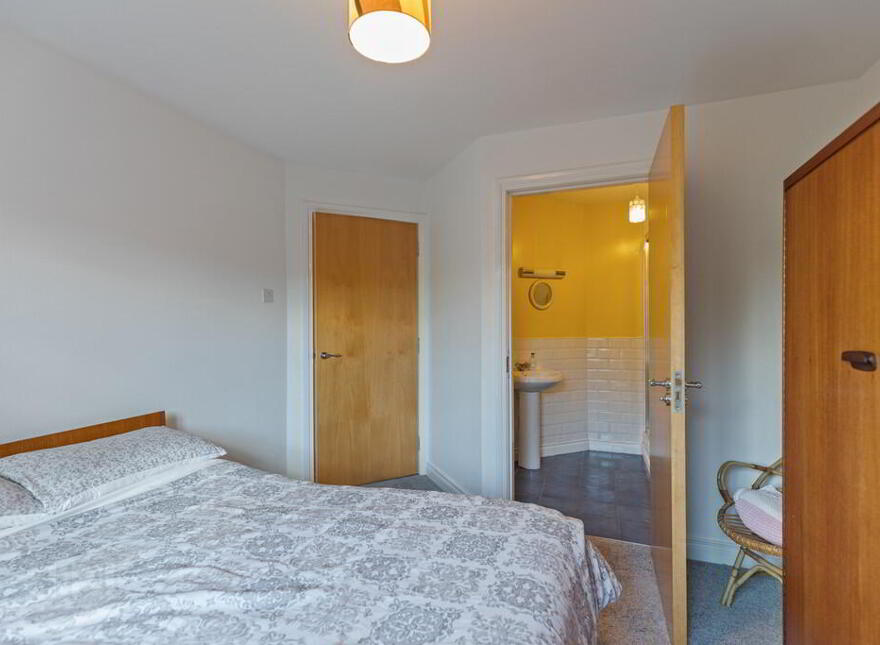 2 Oakhill, Castlereagh, Belfast, BT5 7GS