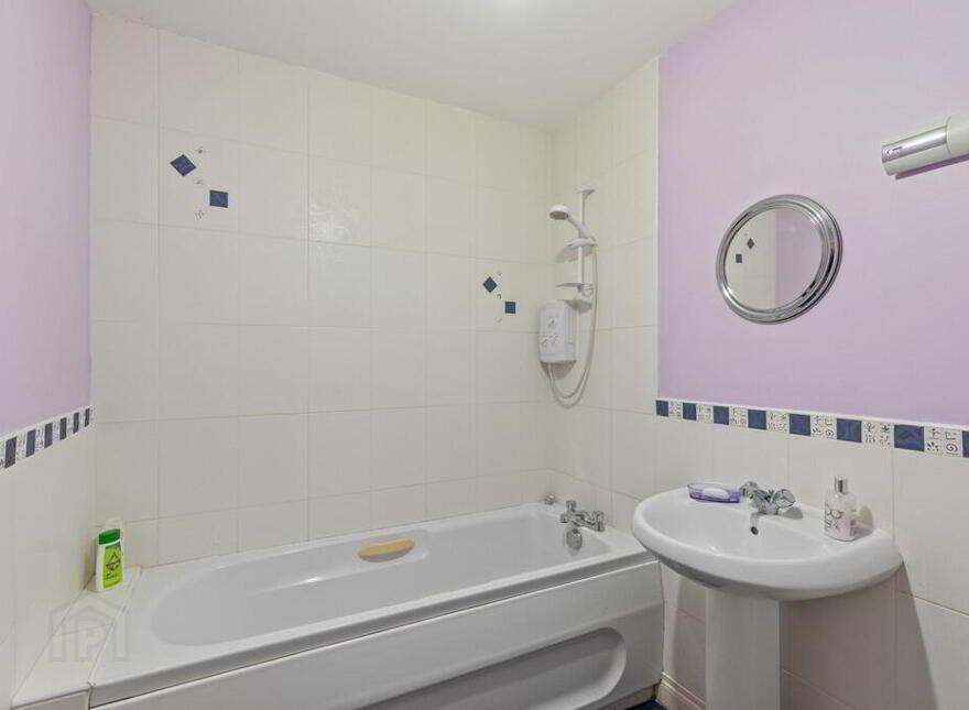 2 Oakhill, Castlereagh, Belfast, BT5 7GS