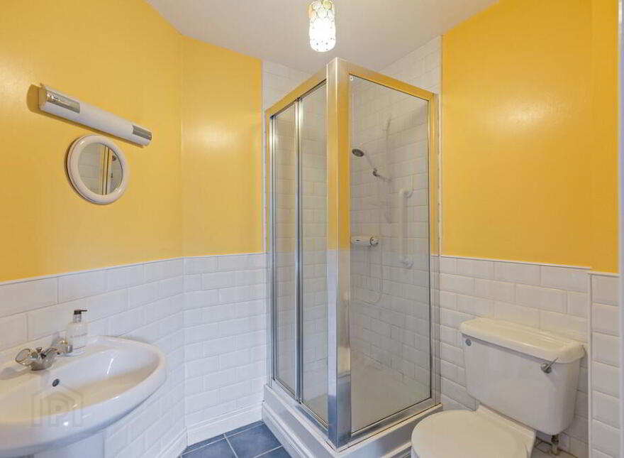 2 Oakhill, Castlereagh, Belfast, BT5 7GS