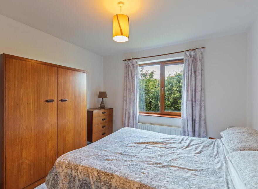 2 Oakhill, Castlereagh, Belfast, BT5 7GS
