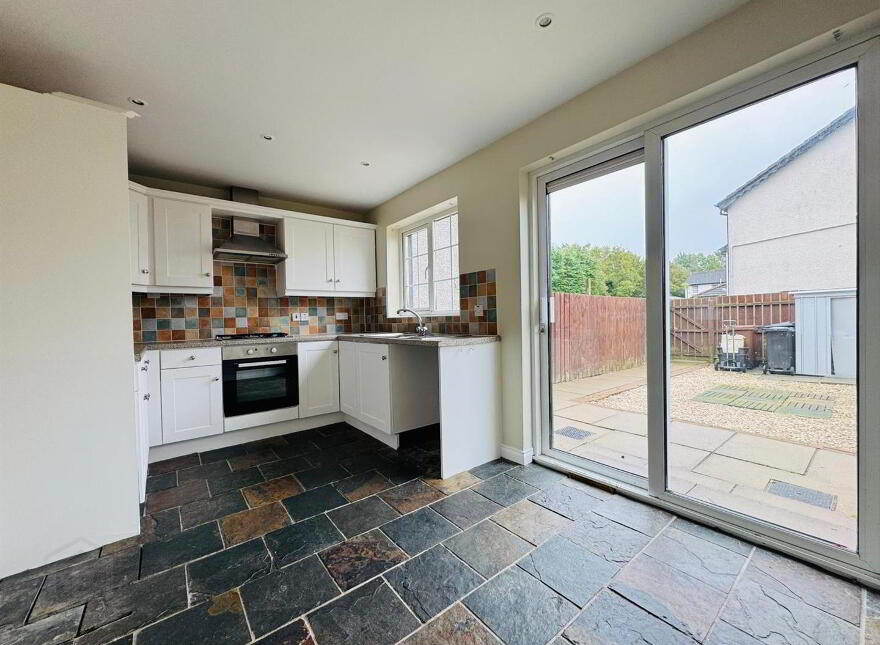 28 Braden Heights, Rathcoole, Newtownabbey, BT37 9BB