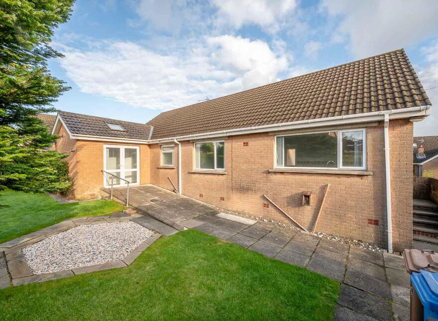 2 Carnalea Park, Bangor, BT19 1HH
