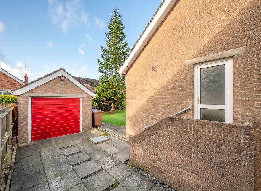 2 Carnalea Park, Bangor, BT19 1HH