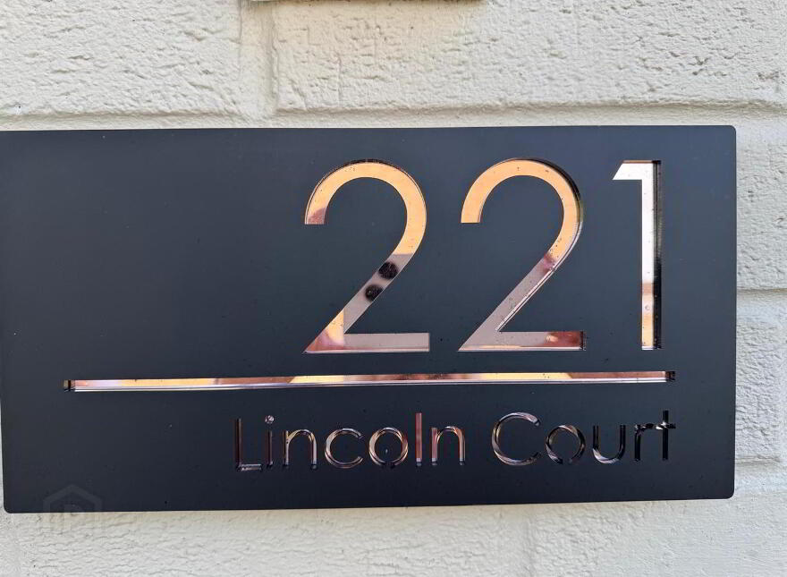 221 Lincoln Court, Waterside, L'Derry, BT47 5NY