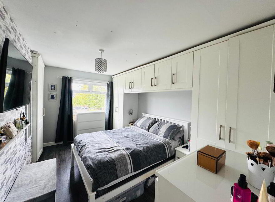 221 Lincoln Court, Waterside, L'Derry, BT47 5NY