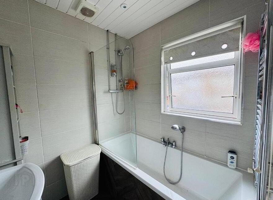 221 Lincoln Court, Waterside, L'Derry, BT47 5NY