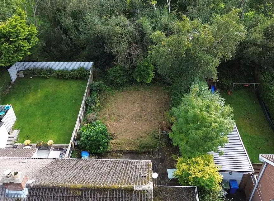 (Lot 1) 36 Summer Hill, Londonderry, BT47 2PL