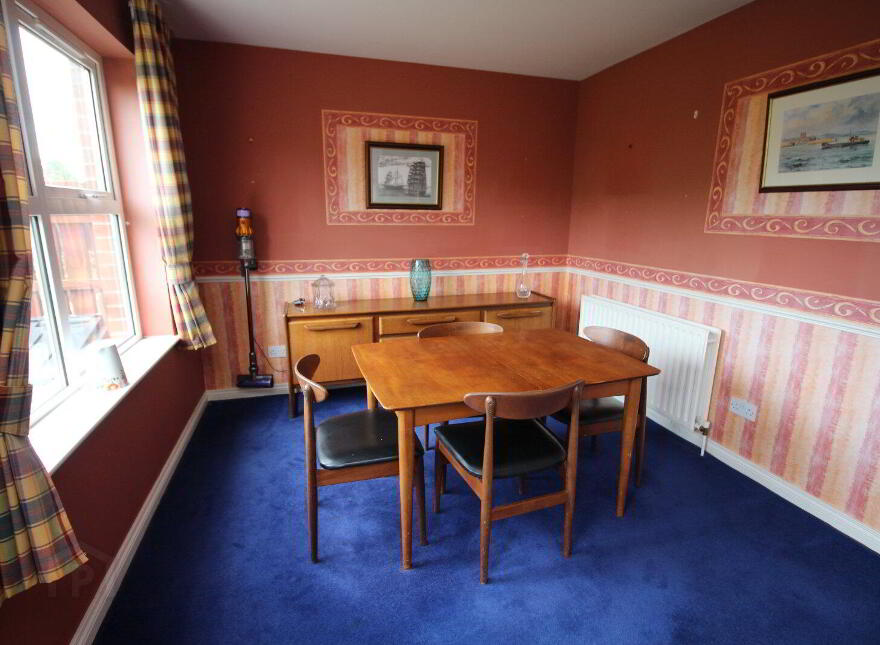 25 Brackenridge Close, Carrickfergus, BT38 8FS