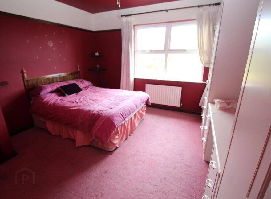 25 Brackenridge Close, Carrickfergus, BT38 8FS