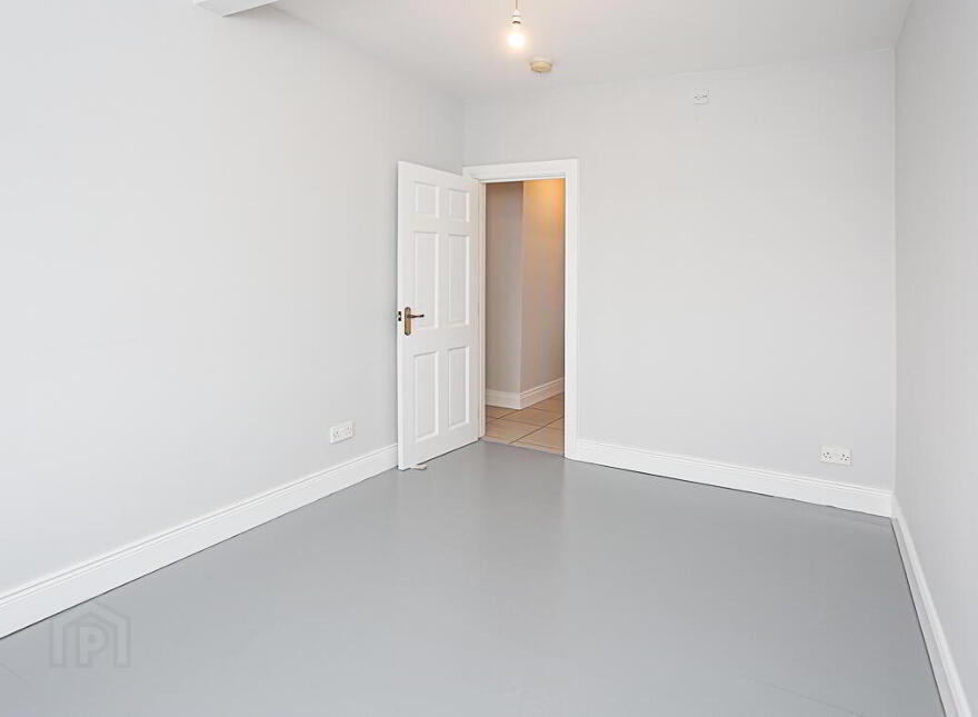 32 Hillview Place, Holywood, BT18 9DL