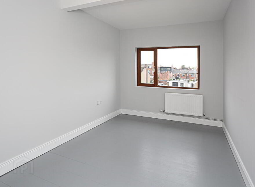 32 Hillview Place, Holywood, BT18 9DL