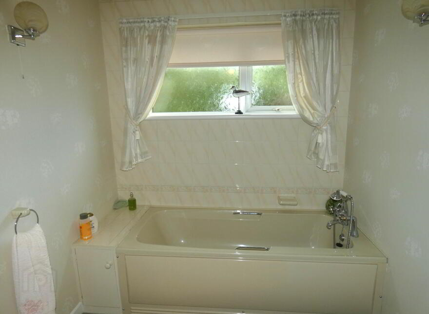 18 Westland Avenue, (Off Semicock Road), Ballymoney, BT53 6PE