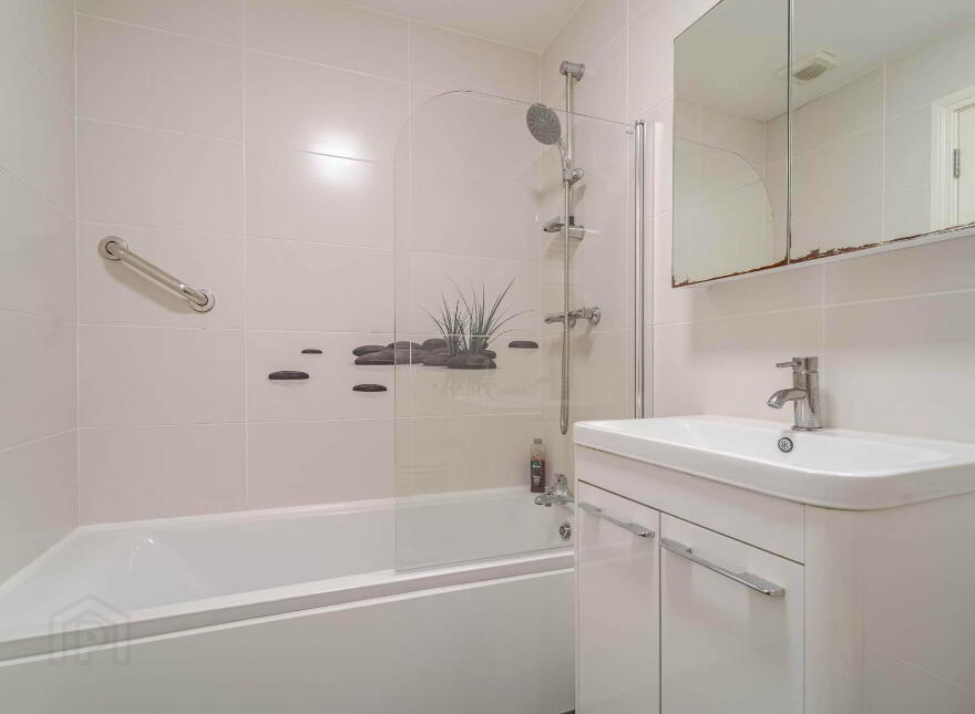 Apt 15 The Wallace Apartments, Wallace Avenue, Lisburn, BT27 4EJ