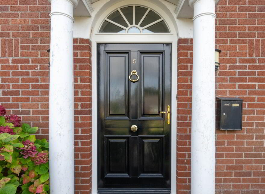 5 Mount Ovel, Rochestown, Cork, T12XT5E