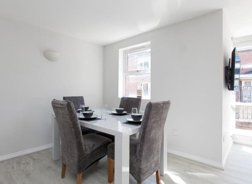 4 Donnybrook Court, Belfast, BT9 7GH