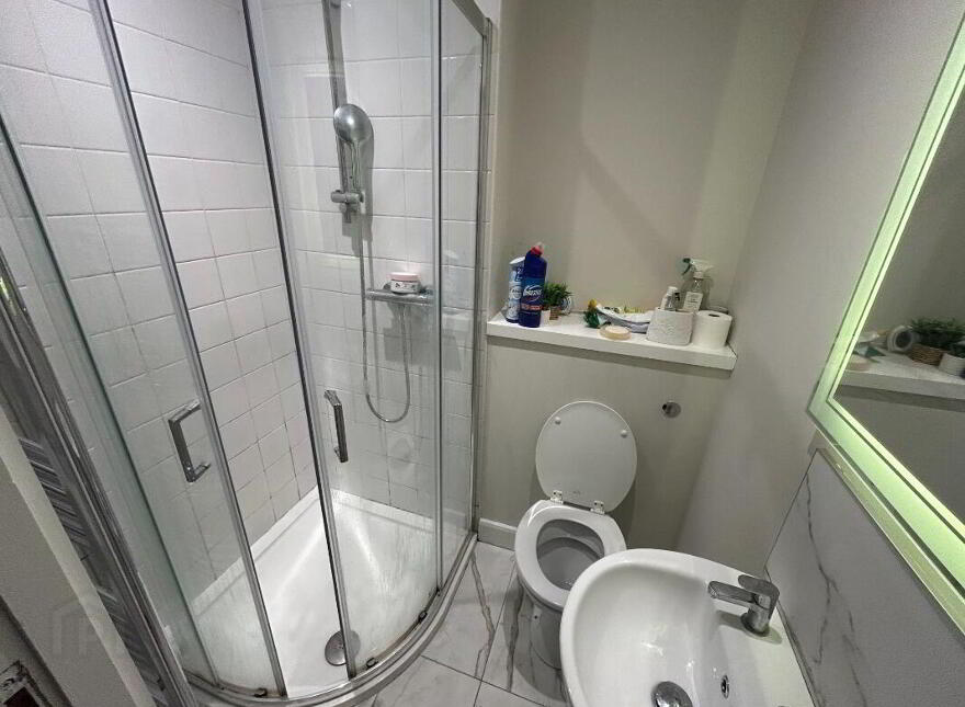511 College Court Central, Belfast, BT1 6BZ