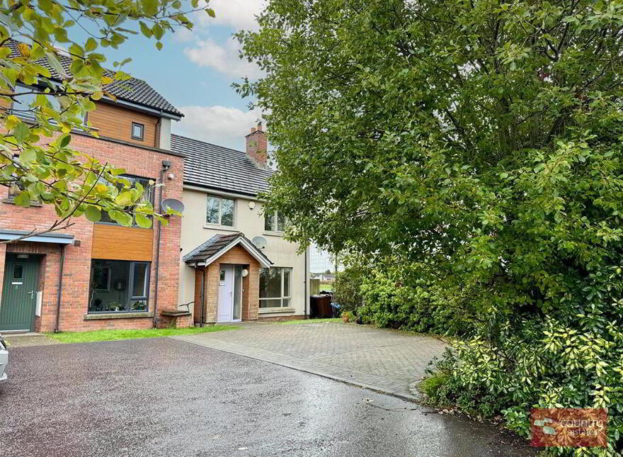 10 Fairview Farm Way, Ballyclare, BT39 9XG photo