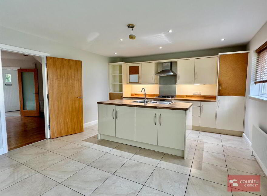 10 Fairview Farm Way, Ballyclare, BT39 9XG