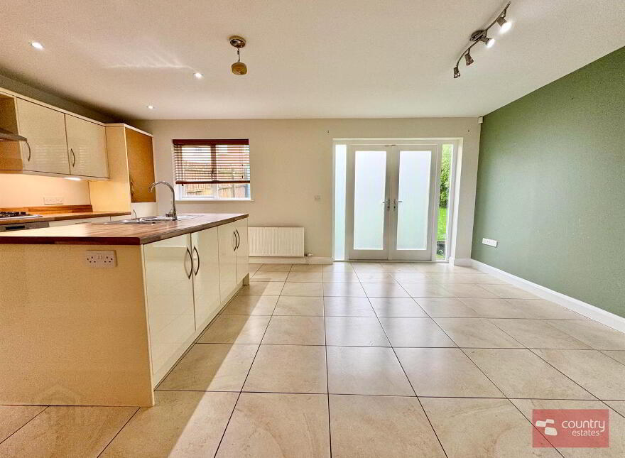 10 Fairview Farm Way, Ballyclare, BT39 9XG