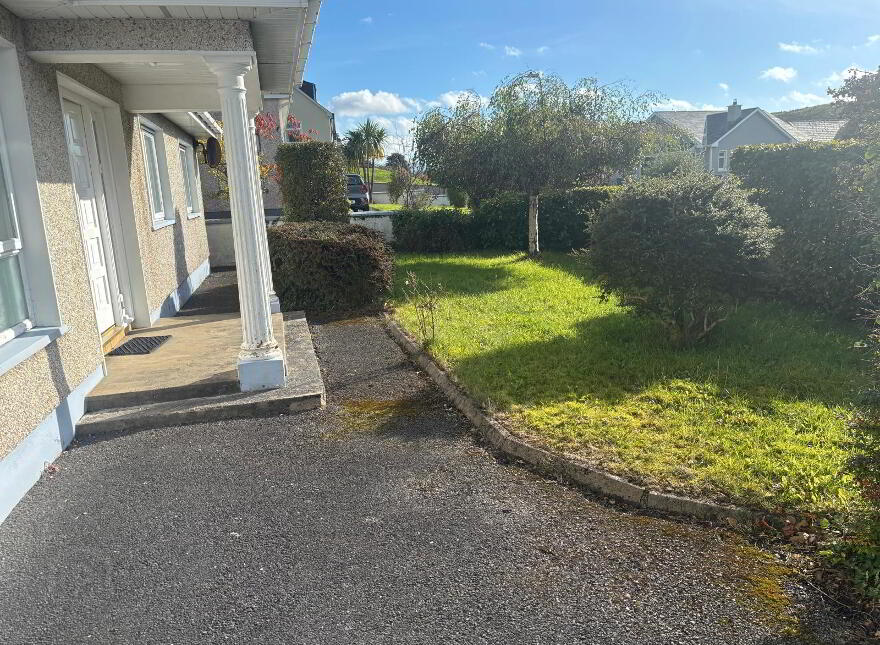 27 The Glebe, Donegal Town, F94N2H1