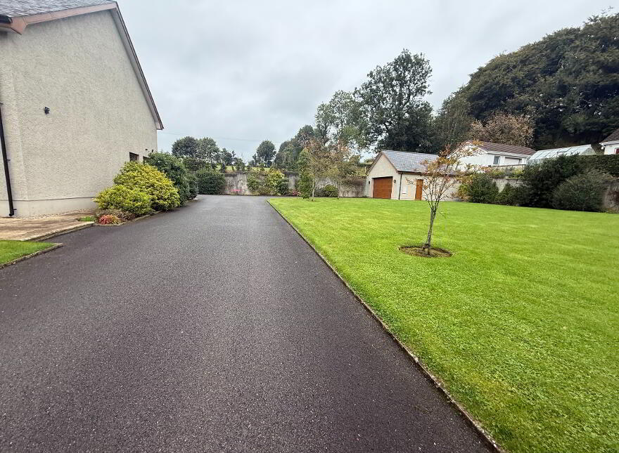 24 Ballygarvey Road, Ballymena, BT43 7HB