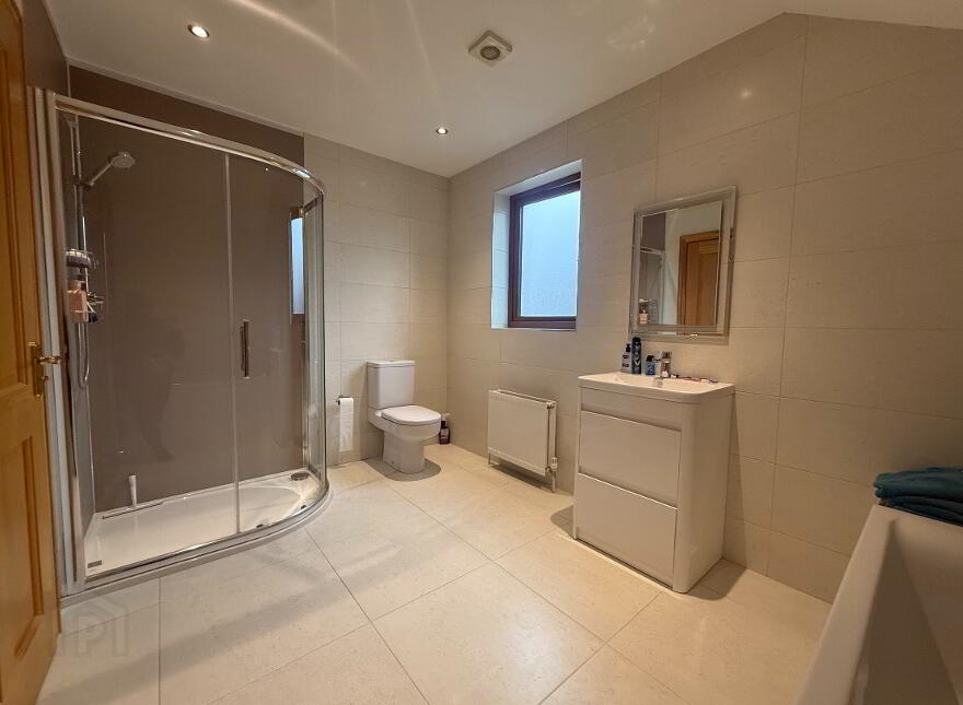 24 Ballygarvey Road, Ballymena, BT43 7HB