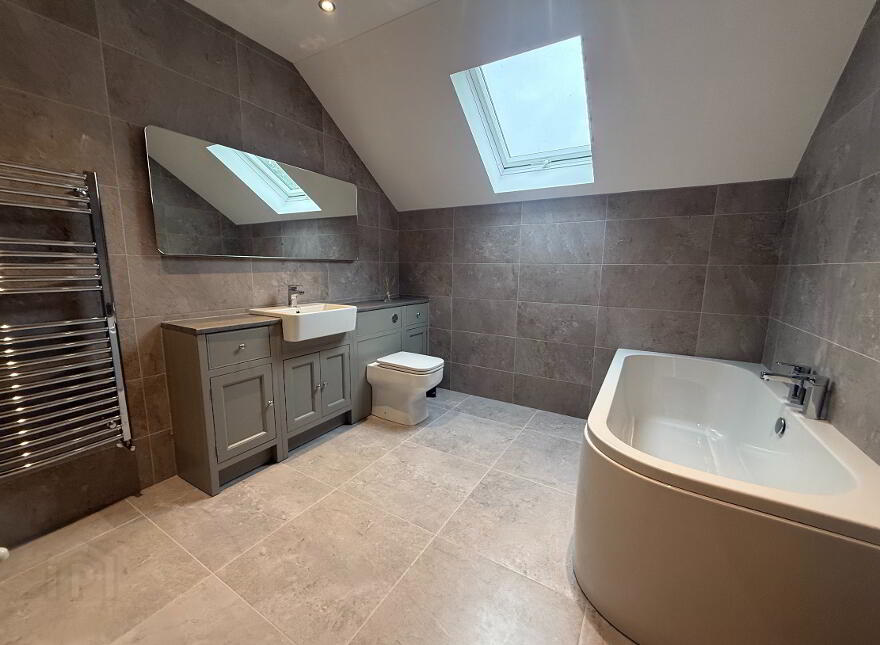 24 Ballygarvey Road, Ballymena, BT43 7HB