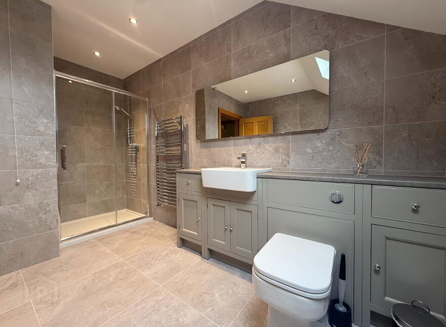 24 Ballygarvey Road, Ballymena, BT43 7HB