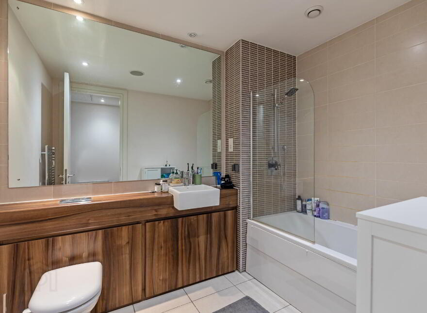 Apartment 3.08 The Arc 2d Queens Road, Belfast, BT3 9FD
