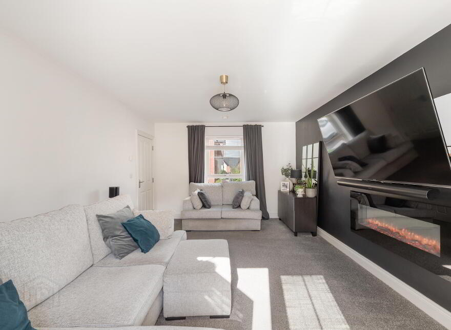 33 Lynn Hall Place, Bangor
