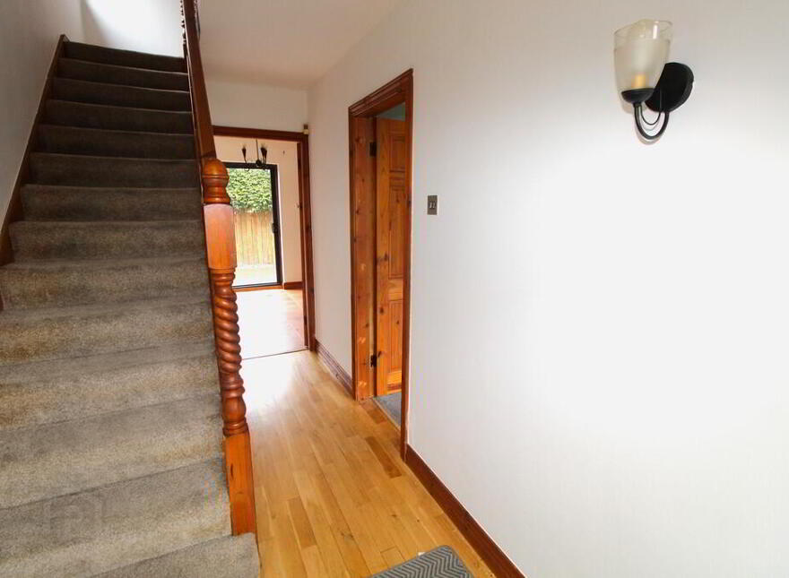 6 Sandyknowes Drive, Newtownabbey, BT36 5DF